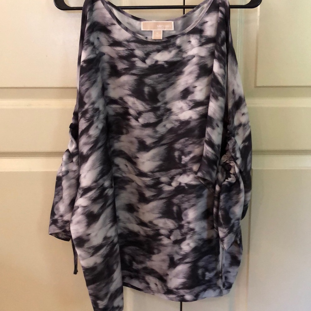 Michael Kora 3/4 sleeve shirt-shoulder cut outs